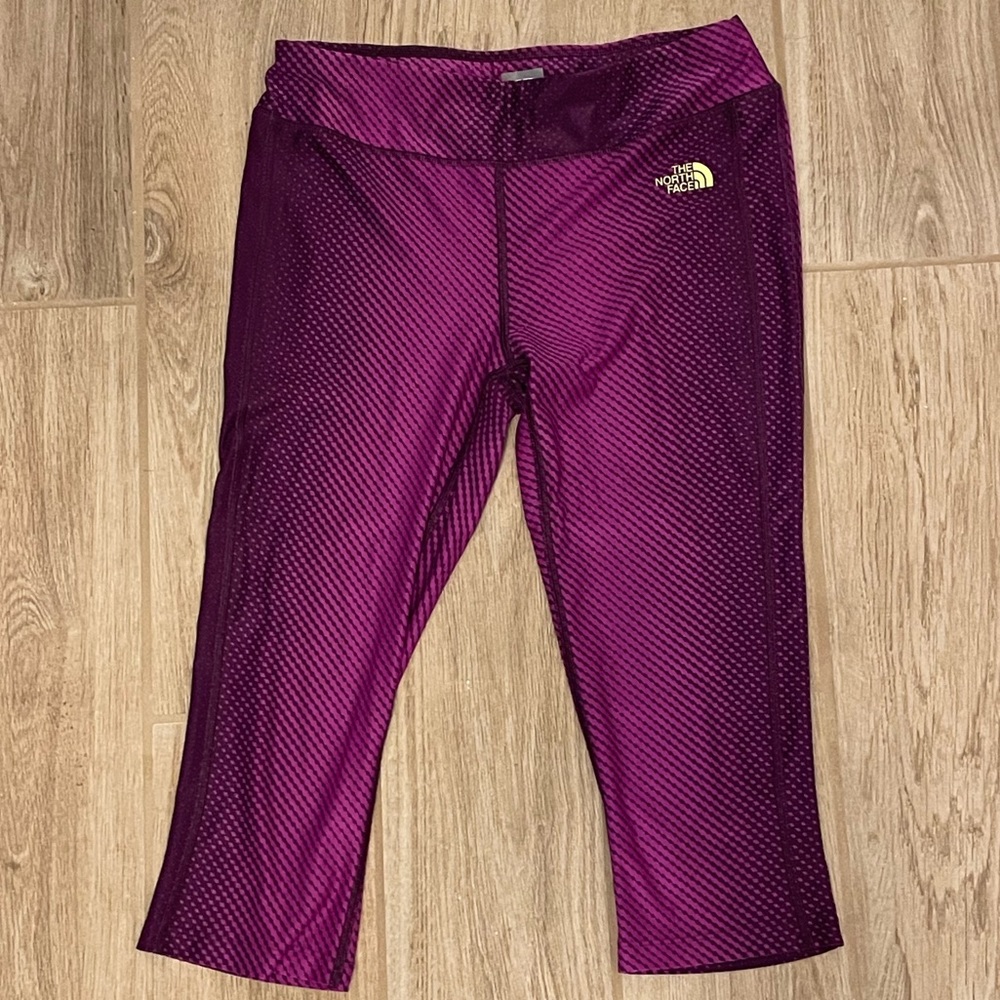 Patterned Capri Leggings